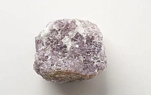 锂矿石